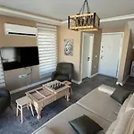 Lavida - Private Pool For 6 ヴィラ フェティエ