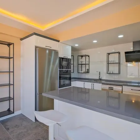 Lavida - Private Pool For 6